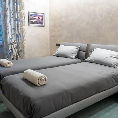 Aga House - Acquario - Centro アパート *